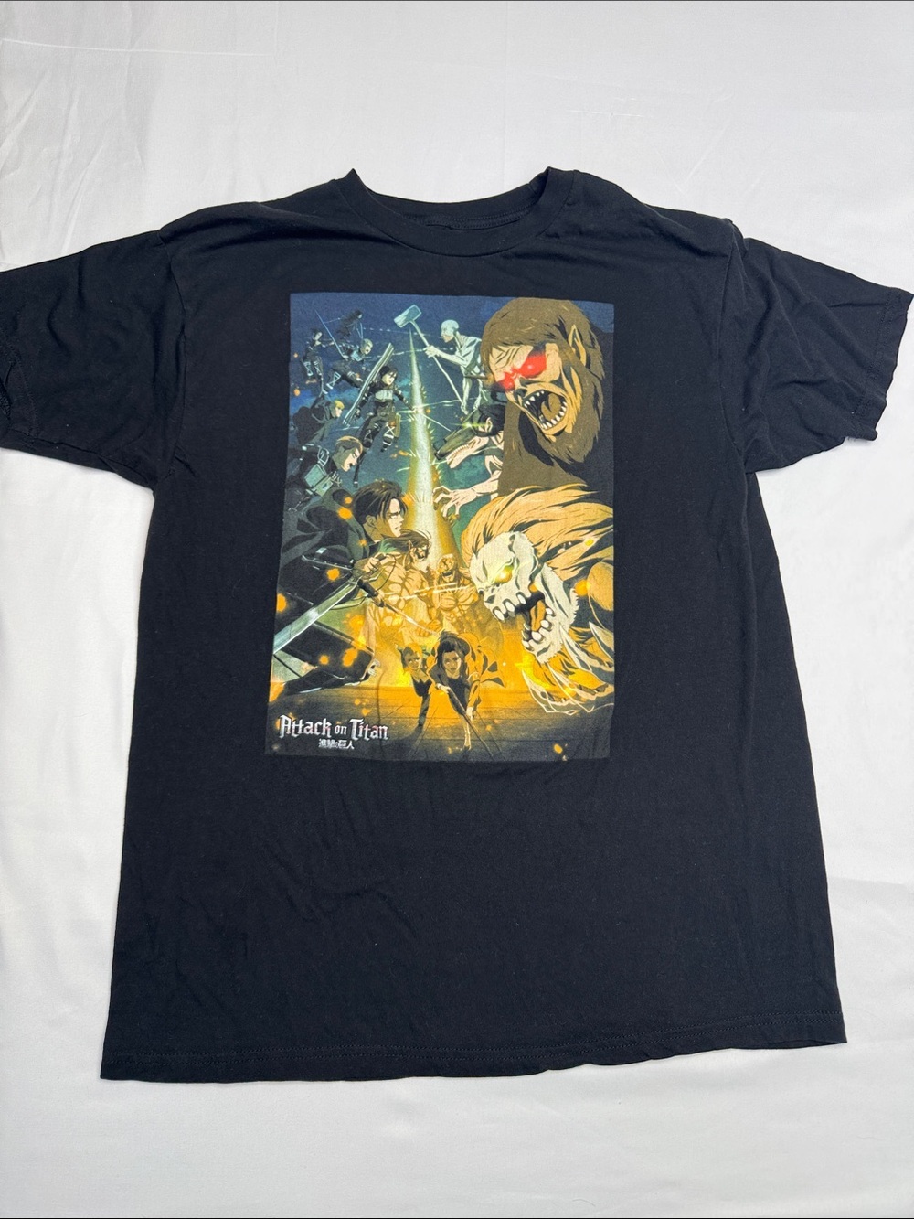 Attack on Titan Black Graphic Short Sleeve Tee size Large L last season